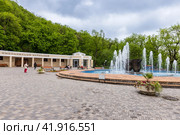 Smirnovsky Geyser view on a summer day. Zheleznovodsk, Russia (2023 год). Редакционное фото, фотограф EugeneSergeev / Фотобанк Лори