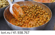 Pile of pitted green olives in bucket. Стоковое видео, видеограф Яков Филимонов / Фотобанк Лори