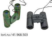 Бинокли  на белом фоне. Binoculars on a white background. Стоковое фото, фотограф Татьяна Д / Фотобанк Лори