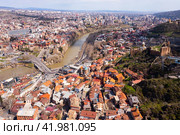 Drone view of the residential areas of the city of Tbilisi. Стоковое фото, фотограф Яков Филимонов / Фотобанк Лори