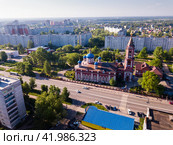 View from drone of Orekhovo-Zuyevo with Cathedral of Nativity of Blessed Virgin. Стоковое фото, фотограф Яков Филимонов / Фотобанк Лори