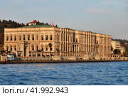 Ciragan Palace Kempinski in Istanbul. Turkey (2023 год). Стоковое фото, фотограф Знаменский Олег / Фотобанк Лори
