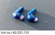 Moscow January 20 2024, JBL Wireless Earbuds. JBL Blue color Tune 230NC TWS Bluetooth wireless earphones\earbuds. Редакционное фото, фотограф Скрипачев Антон / Фотобанк Лори