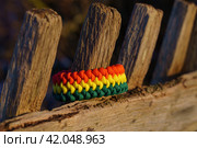 Paracord bracelet. Стоковое фото, фотограф Артем Лукин / Фотобанк Лори
