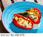 Photography of plate with pepper stuffed with brynza. Стоковое фото, фотограф Яков Филимонов / Фотобанк Лори