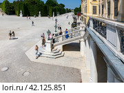 Летний Императорский дворец Шенбрунн (2023 год). Редакционное фото, фотограф V.Ivantsov / Фотобанк Лори