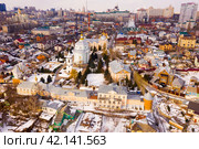 Alekseevo-Akatov monastery and the old residential quarters in the winter in Voronezh. Стоковое фото, фотограф Яков Филимонов / Фотобанк Лори