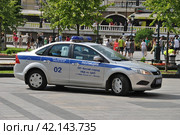 Полицейский автомобиль. Александровский сад. Москва (2014 год). Редакционное фото, фотограф lana1501 / Фотобанк Лори