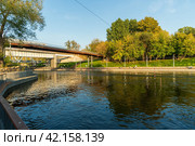 Парк «Берег реки Сходни», трасса гребного слалома. Москва (2019 год). Стоковое фото, фотограф Александр К / Фотобанк Лори