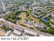 Вид с высоты на парк железнодорожников в городе Кирове (аэросъемка 2023 года) Стоковое фото, фотограф Владислав Самошкин / Фотобанк Лори