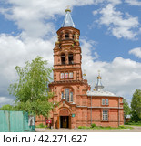 Собор Вознесения Господня. Православная церковь в Осташково Тверской области. Бывший собор Знаменского женского монастыря, ныне приходская церковь. (2023 год). Редакционное фото, фотограф Дмитрий Мельников / Фотобанк Лори