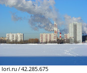 Многоэтажные жилые дома. Уральская улица. Район Гольяново. Город Москва (2013 год). Стоковое фото, фотограф lana1501 / Фотобанк Лори