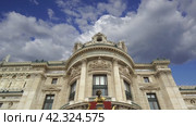 Opera Garnier (Garnier Palace) against the background of a beautiful sky with clouds, Paris, France. Translation: national Academy of Music. UNESCO World Heritage Site. 4K, time lapse, with zoom (2024 год). Стоковое видео, видеограф Владимир Журавлев / Фотобанк Лори