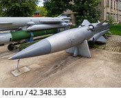 Крылатая ракета 3М-80 комплекса "Москит", уличная экспозиция музея истории крылатых ракет, город Дубна Московской области (2023 год). Редакционное фото, фотограф Вячеслав Палес / Фотобанк Лори