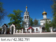 Церковь Ильи Пророка в Черкизове (на Штатной Горке). Большая Черкизовская улица, 17. Район Преображенское. Город Москва (2012 год). Редакционное фото, фотограф lana1501 / Фотобанк Лори