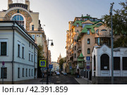 Сеченовский переулок. Элитные современные  дома премиум-класса в центре города . Москва (2023 год). Редакционное фото, фотограф Pukhov K / Фотобанк Лори