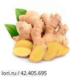 Ginger root in isolated. Стоковое фото, фотограф Волошина Мария Ивановна / Фотобанк Лори