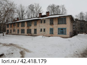 Дом на кооперативной улице в Щёлково (2024 год). Редакционное фото, фотограф Дмитрий Неумоин / Фотобанк Лори
