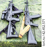 Russian Kalashnikov assault rifle AK-12, AK-74 assault rifle (2023 год). Редакционное фото, фотограф FotograFF / Фотобанк Лори