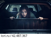 Desperate trapped girl. Generate ai. Стоковое AI-изображение, AI-художник Иван Рябоконь / Фотобанк Лори