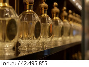 Luxury perfume shop. Generate Ai. Стоковое AI-изображение, AI-художник Иван Рябоконь / Фотобанк Лори