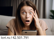 Phone message surprised woman. Generate Ai. Стоковое AI-изображение, AI-художник Иван Рябоконь / Фотобанк Лори