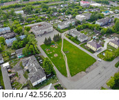 Вид с высоты на площадь Свердлова в Зуевке (аэросъемка 2021 года) Стоковое фото, фотограф Владислав Самошкин / Фотобанк Лори