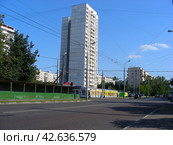 Двадцатидвухэтажный двухподъездный панельный жилой дом серии КОПЭ, построен в 1989 году. 15-я Парковая улица, 28. Район Восточное Измайлово. Город Москва (2012 год). Редакционное фото, фотограф lana1501 / Фотобанк Лори