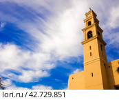 Tower of Bahr Mosque or Sea Mosque in Old city of Jaffa, Israel. It is the oldest extant mosque in Jaffa, Israel. (2017 год). Стоковое фото, фотограф VittoriaChe / Фотобанк Лори