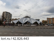"Даниловский" рынок на Большой Тульской улице в Москве (2024 год). Редакционное фото, фотограф Константин Григорьев / Фотобанк Лори