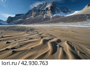 Landscape of antarctic dry valley, area free of snow and ice in the otherwise ice-covered continent. Стоковое AI-изображение, AI-художник Евгений Харитонов / Фотобанк Лори