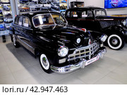 Автомобиль ГАЗ-12. ЗИМ. Экспонат музея автосервис центра Магистраль на трассе М-114. Вологда (2024 год). Редакционное фото, фотограф Владимир Кошарев / Фотобанк Лори
