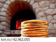 Pancakes With Jam Near The Owen AI Generated. Стоковое AI-изображение, AI-художник Андрей Скат / Фотобанк Лори