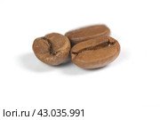 Coffee beans on a white background. Стоковое фото, фотограф Алиев Аслан / Фотобанк Лори