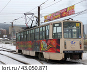 Трамвай 71-608КМ №17, Гагаринское кольцо, город Златоуст (2018 год). Редакционное фото, фотограф Алексей Иванов / Фотобанк Лори