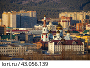 Город Чита, Забайкальский край, Россия. Восточная Сибирь. Вид на Казанский кафедральный собор (Кафедральный собор Казанской иконы Божией Матери). Красивый городской пейзаж. Стоковое фото, фотограф Андрей Степанов / Фотобанк Лори