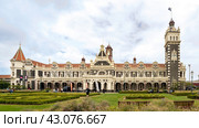 Dunedin Railway Station, ornate Edwardian architecture, New Zealand (2024 год). Редакционное фото, фотограф Евгений Дробитько / Фотобанк Лори