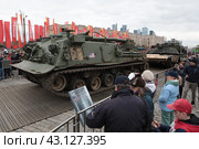 Боевая эвакуационная машина США, захваченная на Украине во время проведения СВО (2024 год). Редакционное фото, фотограф Дмитрий Неумоин / Фотобанк Лори