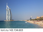Dubai. Burj Al Arab Luxury 7 Stars Hotel and Jumeirah Beach Hotel Luxury 5 Stars Hotel with private sand beach and Wild Wadi Water Park. (2012 год). Редакционное фото, фотограф Константин Сергеевич Синявин / Фотобанк Лори