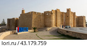 Monastir in Tunisia is an ancient city and popular tourist destination on Mediterranean Sea. Landscape view of main fortress of city. Стоковое фото, фотограф Яков Филимонов / Фотобанк Лори