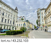 Лялина площадь в Москве весной в облачную погоду. Редакционное фото, фотограф Овчинникова Ирина / Фотобанк Лори