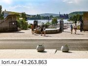 Парк имени Бондина. Город Нижний Тагил (2016 год). Редакционное фото, фотограф Александр Тараканов / Фотобанк Лори