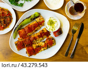Beyti kebab served with refreshments. Стоковое фото, фотограф Яков Филимонов / Фотобанк Лори