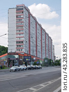Москва. Верхняя Сыромятническая улица, 2 (2024 год). Редакционное фото, фотограф Илюхина Наталья / Фотобанк Лори