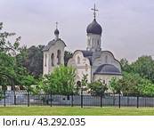 Москва. Храм-часовня Воскресения Христова на Переделкинском кладбище. (2024 год). Редакционное фото, фотограф stargal / Фотобанк Лори