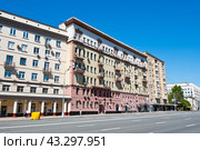 Проспект Мира, дома 53, 55. Москва. Россия (2024 год). Редакционное фото, фотограф E. O. / Фотобанк Лори
