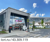 Транспортно-пересадочный узел (ТПУ) «Марьина Роща». Россия, город Москва. Редакционное фото, фотограф Овчинникова Ирина / Фотобанк Лори