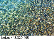 Рябь на поверхности моря у береговой линии. Стоковое фото, фотограф Александр Бушков / Фотобанк Лори