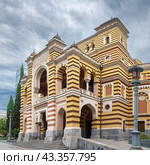 Georgian National Opera Theater, Tbilisi, Georgia. Стоковое фото, фотограф Boris Breytman / Фотобанк Лори