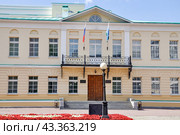 Уставный суд (Здание бывшей казенной почты, XIX век). Город Екатеринбург. Улица Пушкина, дом 19 (2016 год). Стоковое фото, фотограф Александр Тараканов / Фотобанк Лори